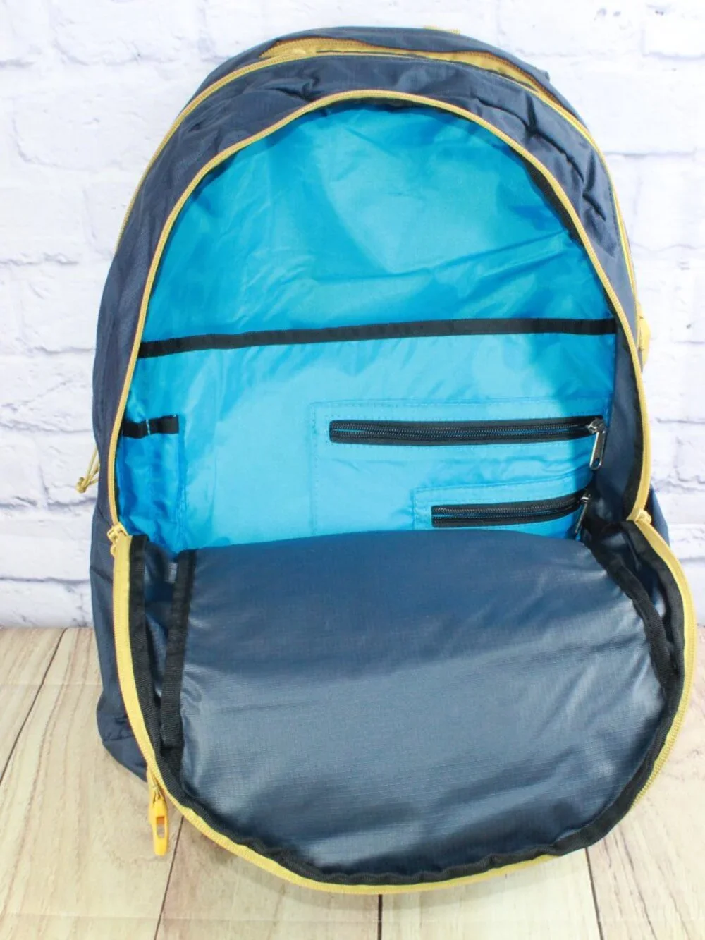 LL Bean Unisex Navy Adult Comfort Carry Portable Locker Pack 42L Hiking Backpack